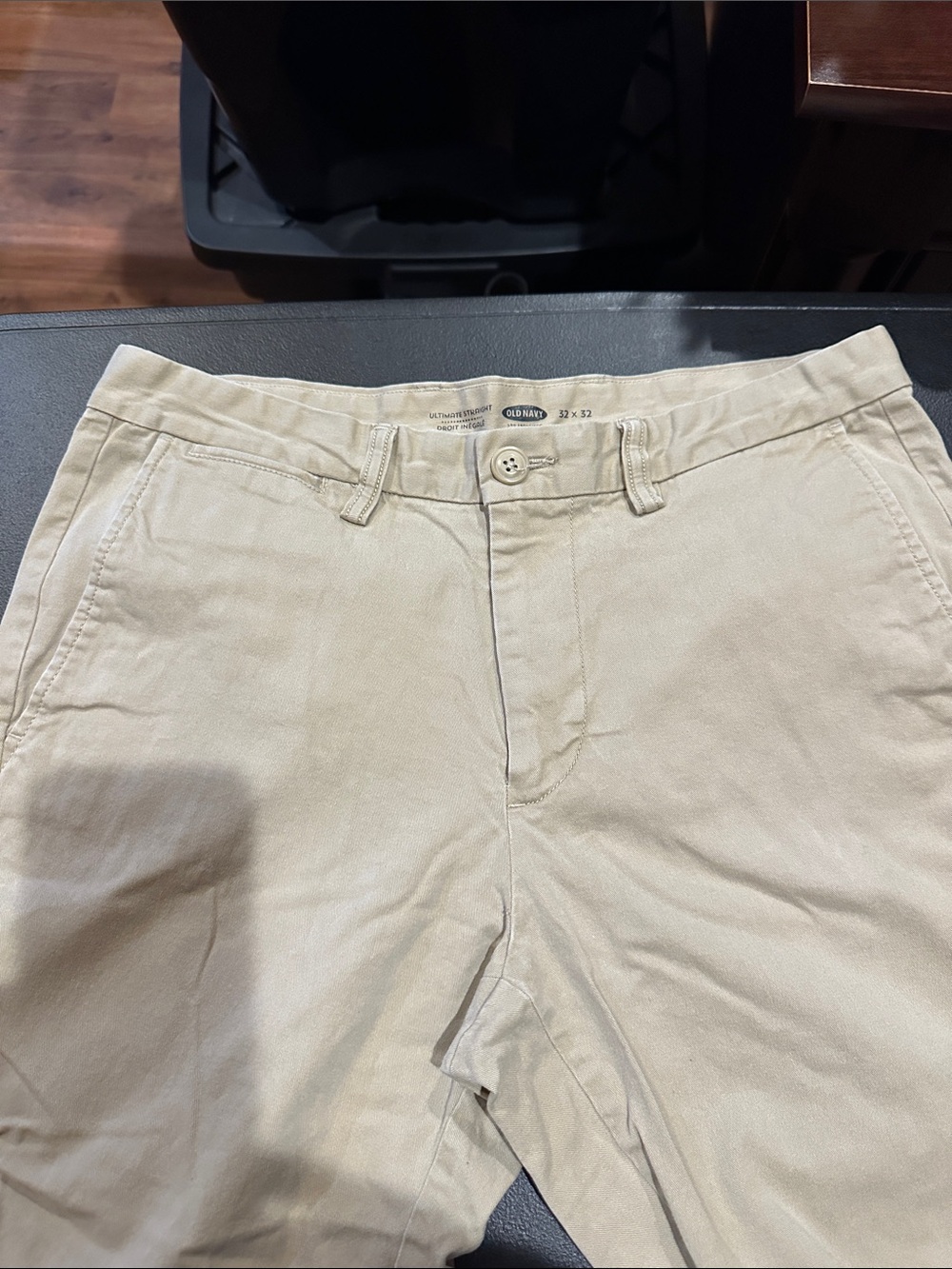 Old Navy Men's Chino Pants in Light Khaki